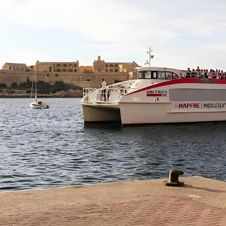 דירה Cosy With Valletta And Harbour Views *