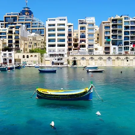 Cosy Apartment, Valletta And Harbour Views By Buena Vista Appartement Sliema