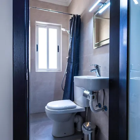 Cosy Apartment, Valletta And Harbour Views By Buena Vista * Sliema
