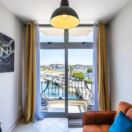 דירה Cosy With Valletta And Harbour Views *
