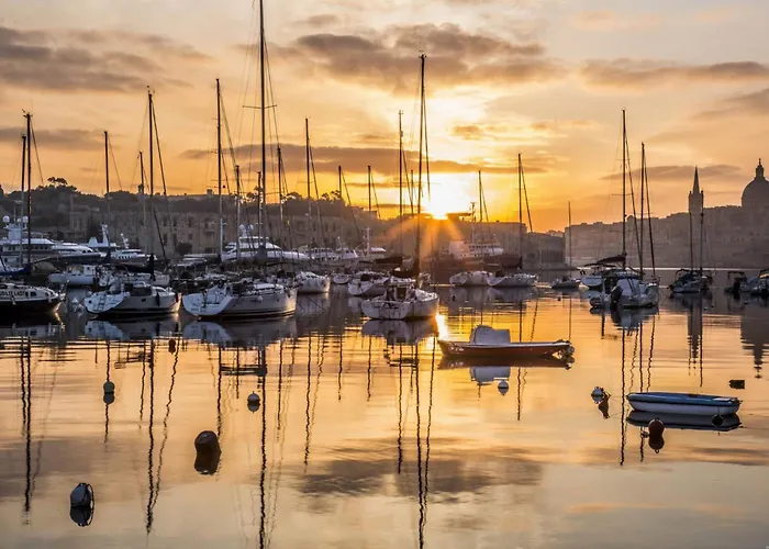 Cosy Apartment, Valletta And Harbour Views By Buena Vista Апартаменты *