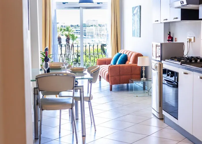 Апартаменты Cosy Apartment, Valletta And Harbour Views By Buena Vista *