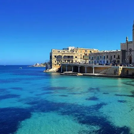 Cosy With Valletta And Harbour Views Apartamento Sliema